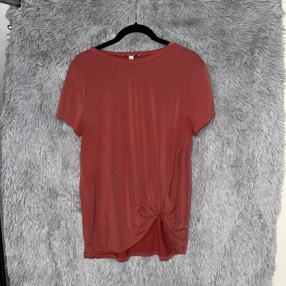 Green Envelope Los Angeles Women's Size S‎ Rust Orange Knotted Twist T Shirt Top